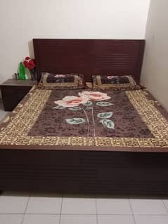 double bed with mirror and matress