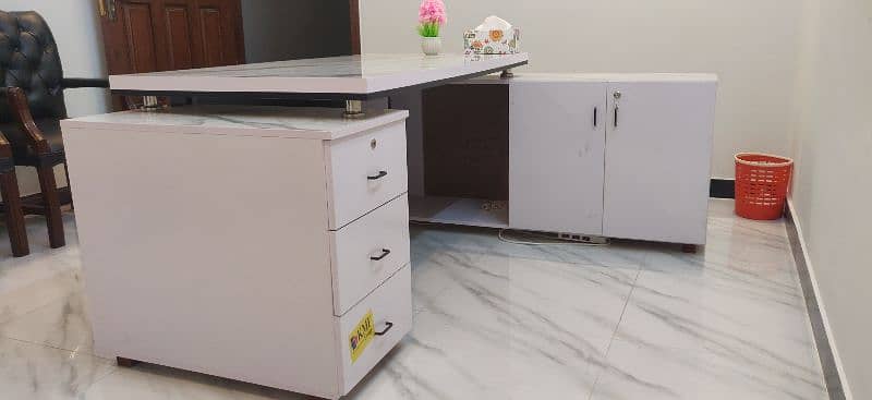 Big Size Office Executive Table, White Marble Color 1