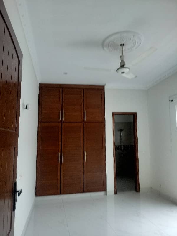 22 Marla Upper Portion Available In State Life For Rent 20