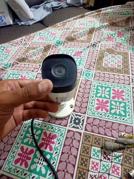 hikvision 10cameras for sale 2mp and 5mp with flasher 3