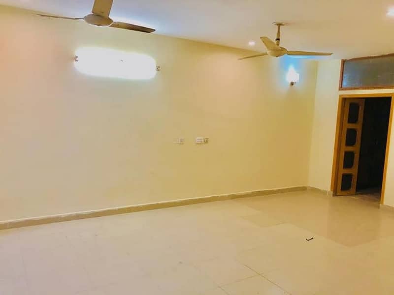 1 kanal beautiful 2nd floor portion for rent 3