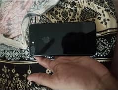 iPhone 7plus  128gp pta box sat 0