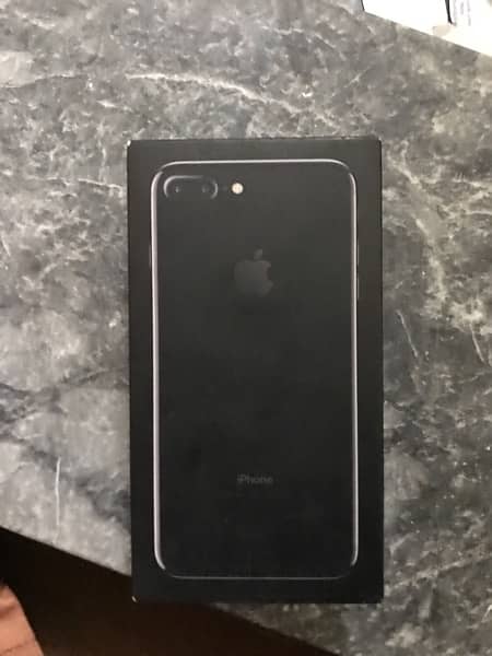 iPhone 7plus  128gp pta box sat 6