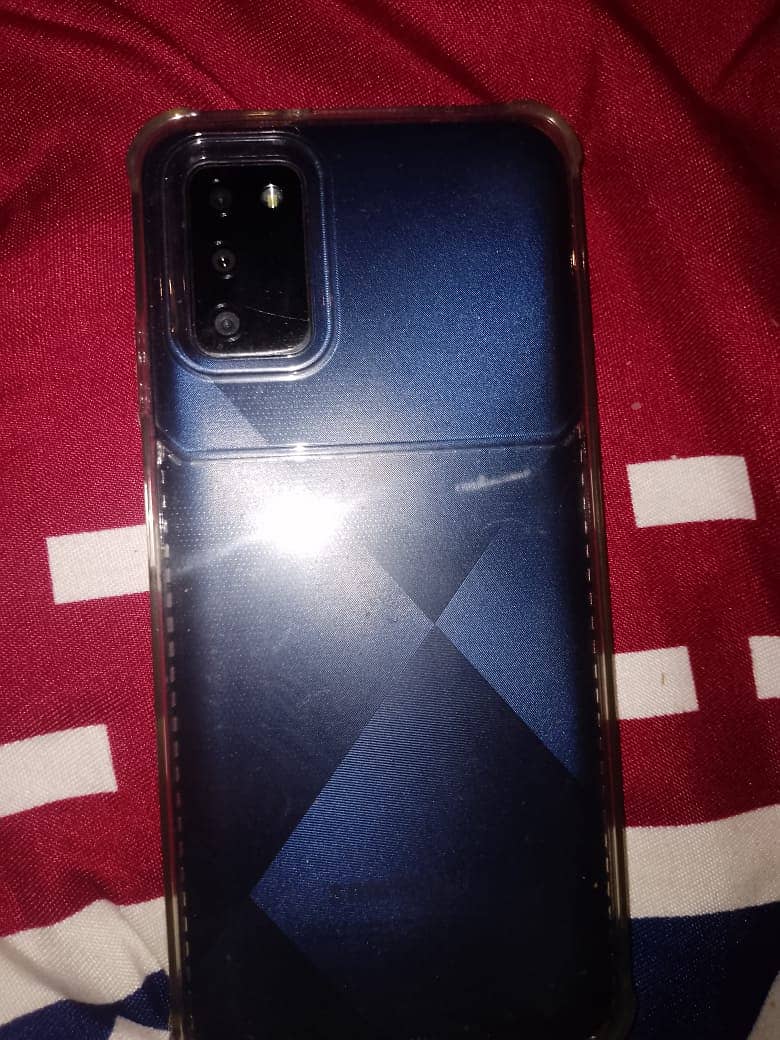 Samsung a02s with bòx 3