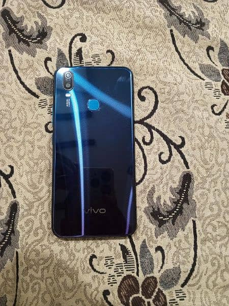 Vivo Y11 for sale in new . Original panel . No open no repair . 6