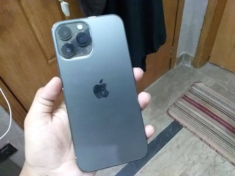 i phone 13 pro max 5