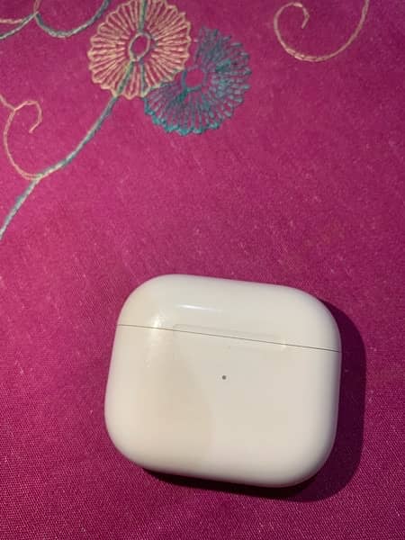 AirPods (3rd Gen) 1