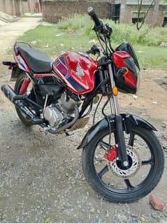 Honda CB 125F