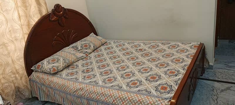 Double bed with Mattress 3