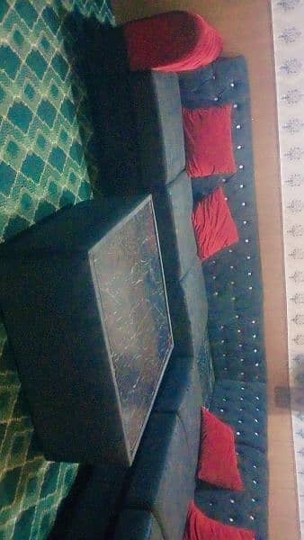 Corner Sofa For sale Just Cover needs to be changed baki blkl set hai 2