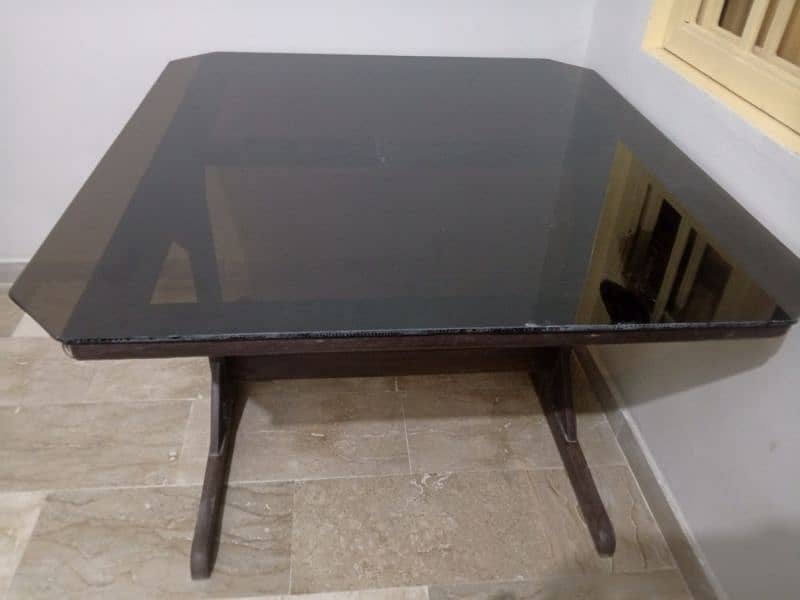 Only 6 seater dining table 0