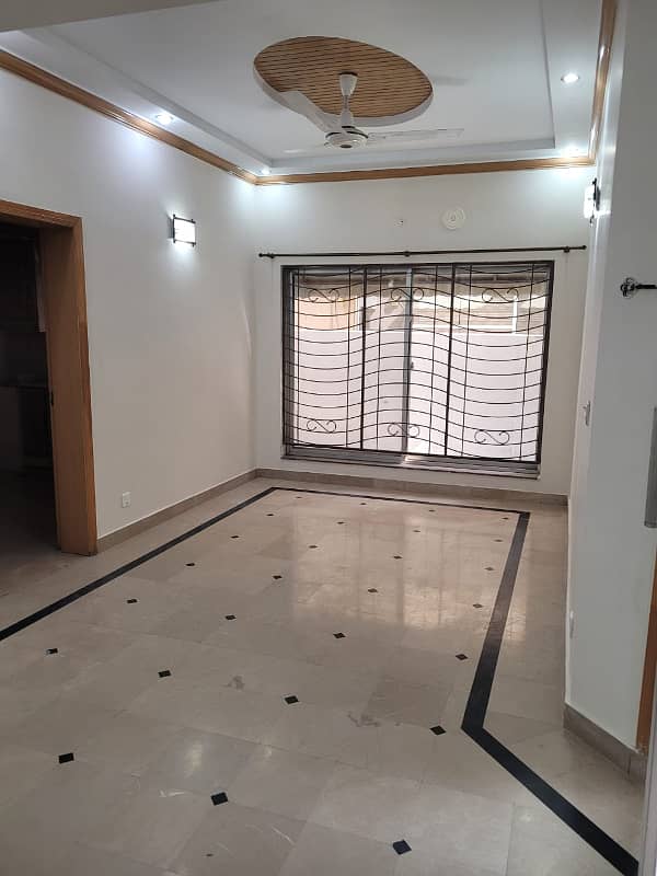 10 Marla Upper Portion House Available For rent In Overseas B Block Bahria Town Lahore 2