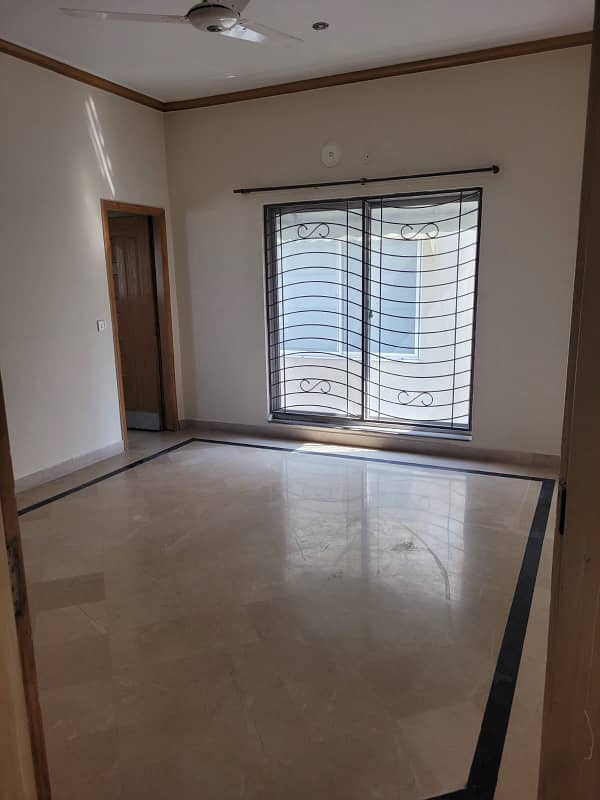 10 Marla Upper Portion House Available For rent In Overseas B Block Bahria Town Lahore 12