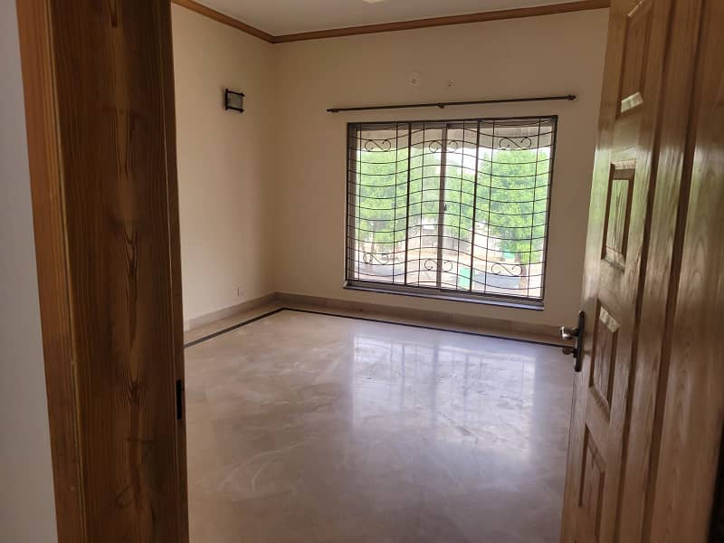 10 Marla Upper Portion House Available For rent In Overseas B Block Bahria Town Lahore 13