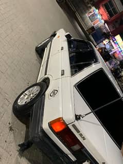 Nissan Sunny 1987