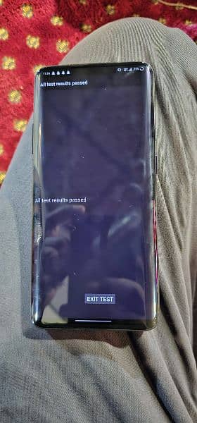 One plus 7pro  condition 10.9 Only back creak 8 gb 256 gb singal sim 4