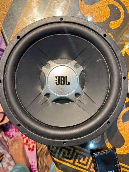 car amplifier and jbl woofer 0