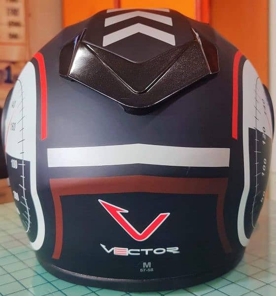 white vector helmet 2