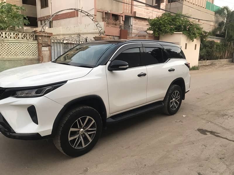 Toyota Fortuner V 2017 8