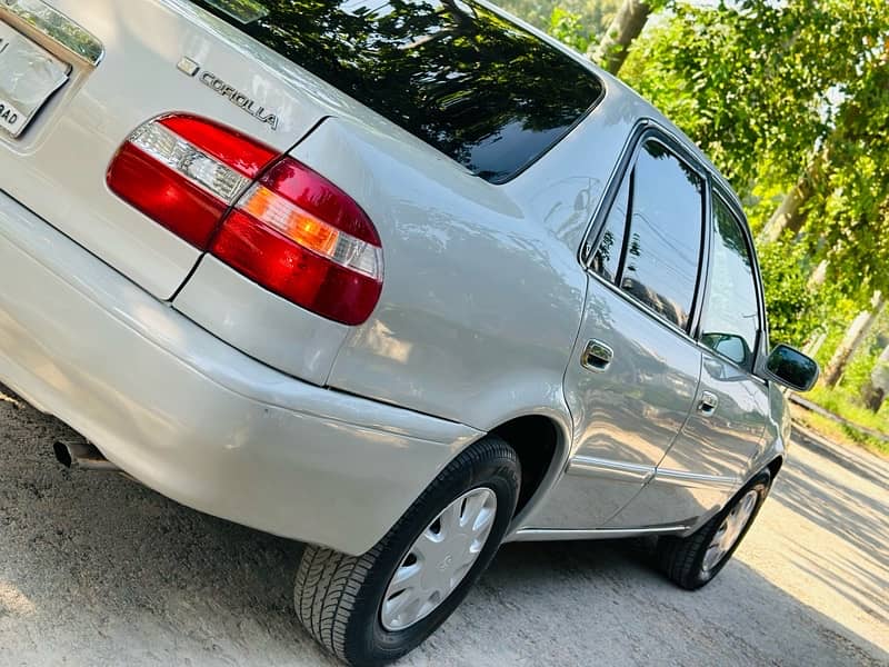 Toyota Corolla 2.0 D 1998 12