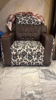 Sofa for sale in Lahore