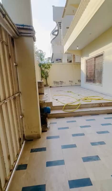 400 Square Yard 3 Bed D/D W/O Ground+1 House For Sale at KANEEZ FATIMA SOCIETY Sector 16-A Scheme 33 Near By Karachi University 8