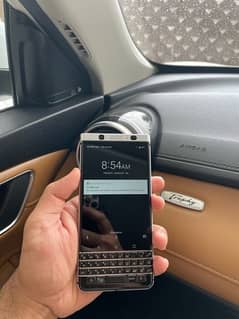 Blackberry keyone