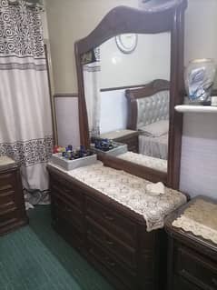 Excellent peour wooden bed & dressing & sid table