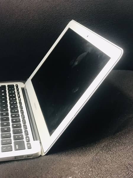 Apple Macbook Air 2015 4