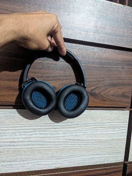 Chevrolet original headphones bass sound good battery timing 2