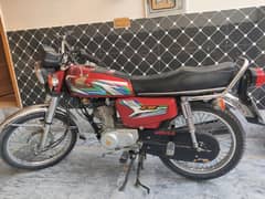 HONDA 125 2022/2023 NEW CONDITION 10/10