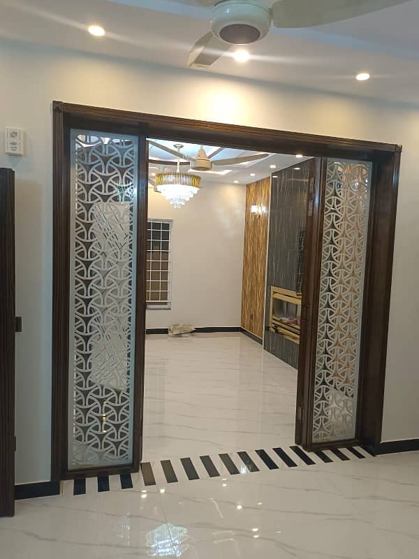 5 Marla House Available For Sale In Usman Block bahria Town lahore 8