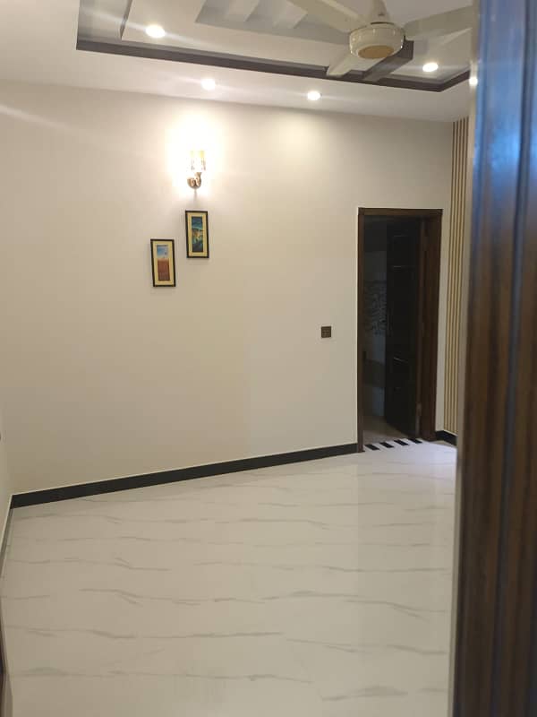 5 Marla House Available For Sale In Usman Block bahria Town lahore 29