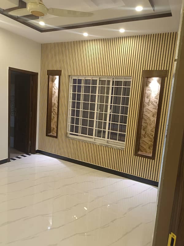 5 Marla House Available For Sale In Usman Block bahria Town lahore 31