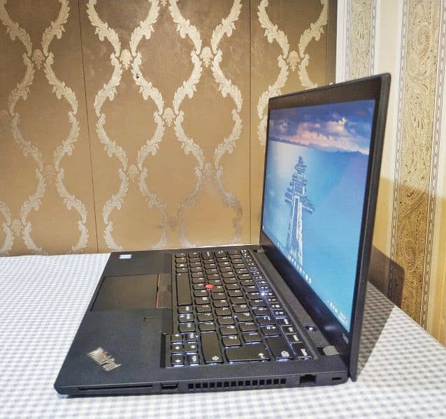 Lenovo Thinkpad T490 2