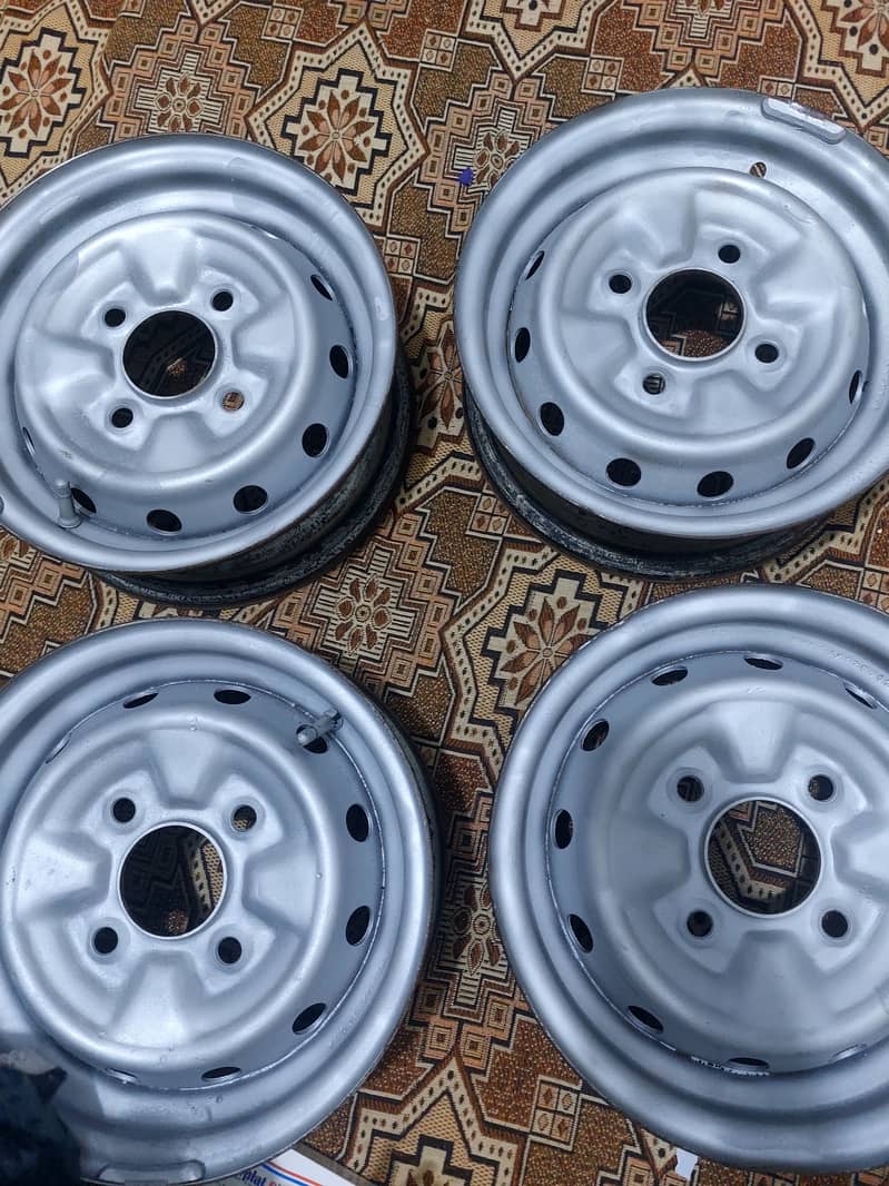 4 stubney 12'' inches rim size with 114 PCD size x 4 bolts 1