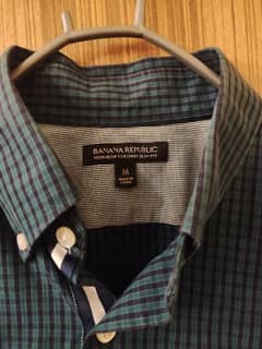 Bananna Republic M size shirt