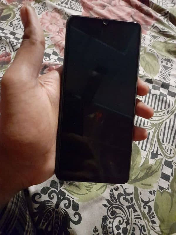 I am selling my mobile Samsung A32 6/128 5