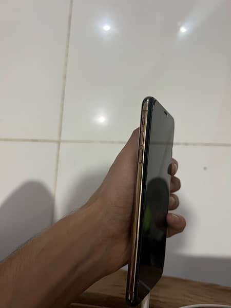 iphone xs max 256gb pta approved 2