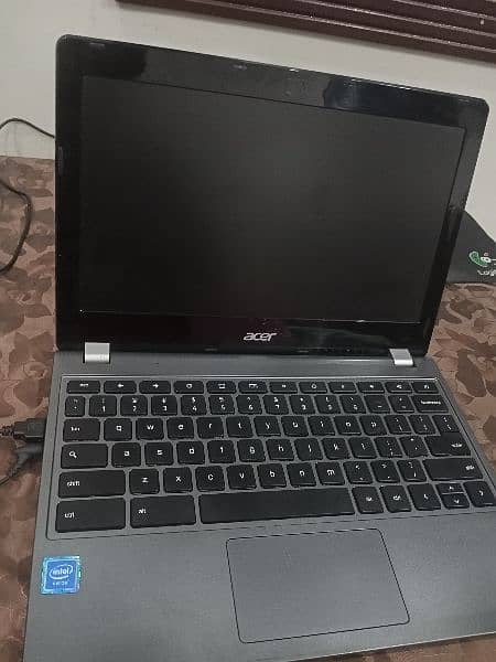 Acer C740 - 4gb/128gb 0