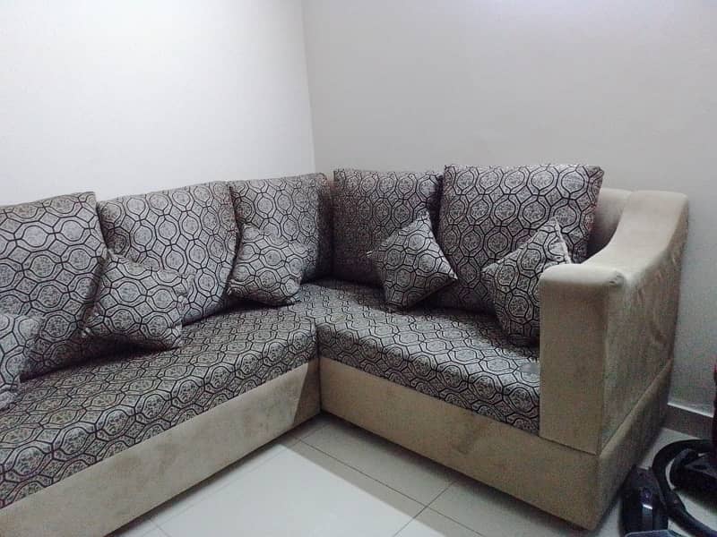 7 seater L shape sofa 1