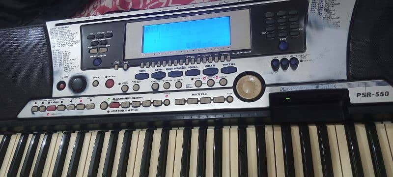 Yamaha PSR 550 Professional Yamaha Piano Keyboard Casio Roland Korg 3