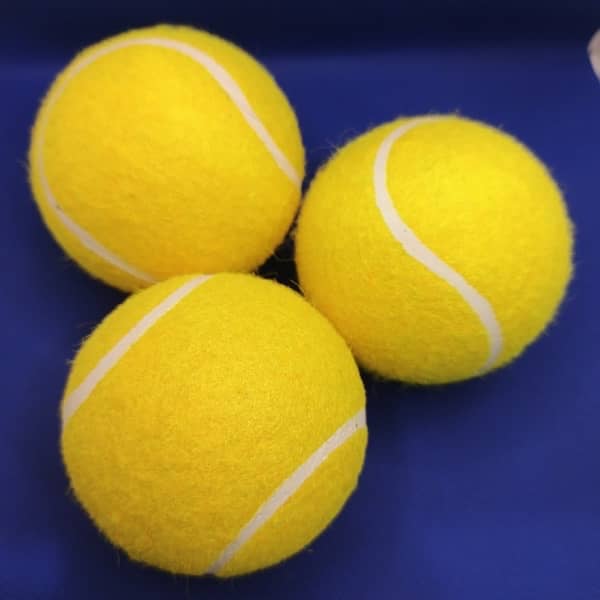 Top quality tennis balls are available 0