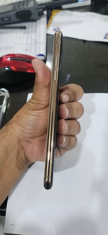 iPhone xsmax 256 GB Gold PTA Approved 2