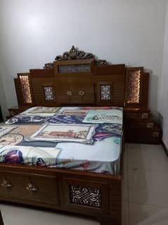 bedroom set 4 piece slightly used new condition urgent sale