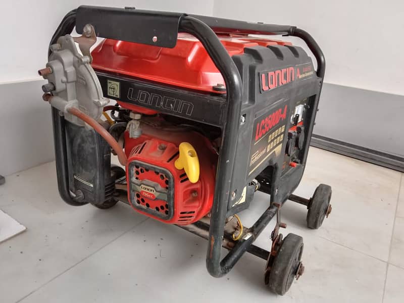 Loncin lc3500d-a petrol & gas generator. Very good condition 1