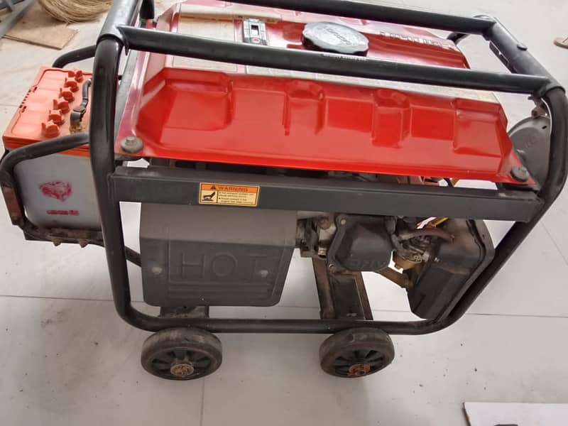 Loncin lc3500d-a petrol & gas generator. Very good condition 3