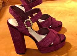 ALDO HEELS IN GOOD CONDITION