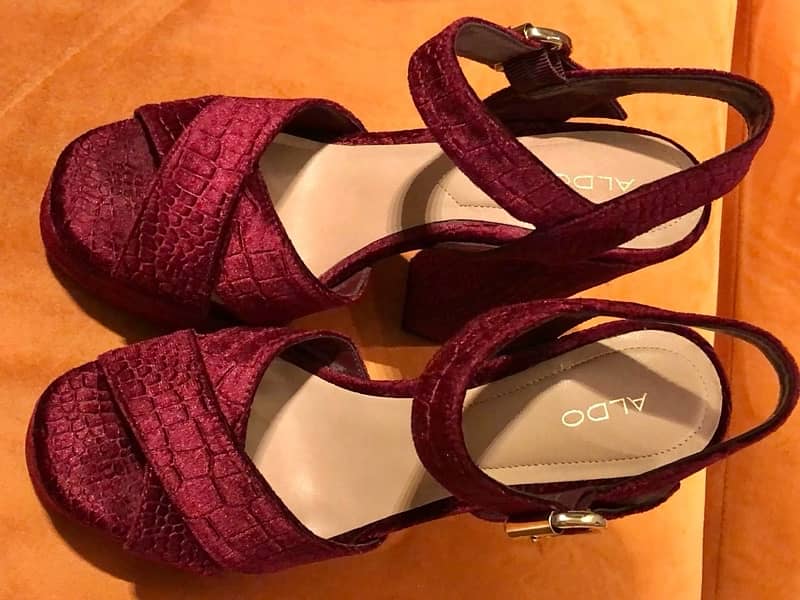 Heels / Footwear / ALDO HEELS IN GOOD CONDITION 1