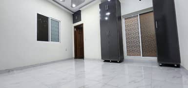 luxury brand new flat sacnd flor for rent in near jail road